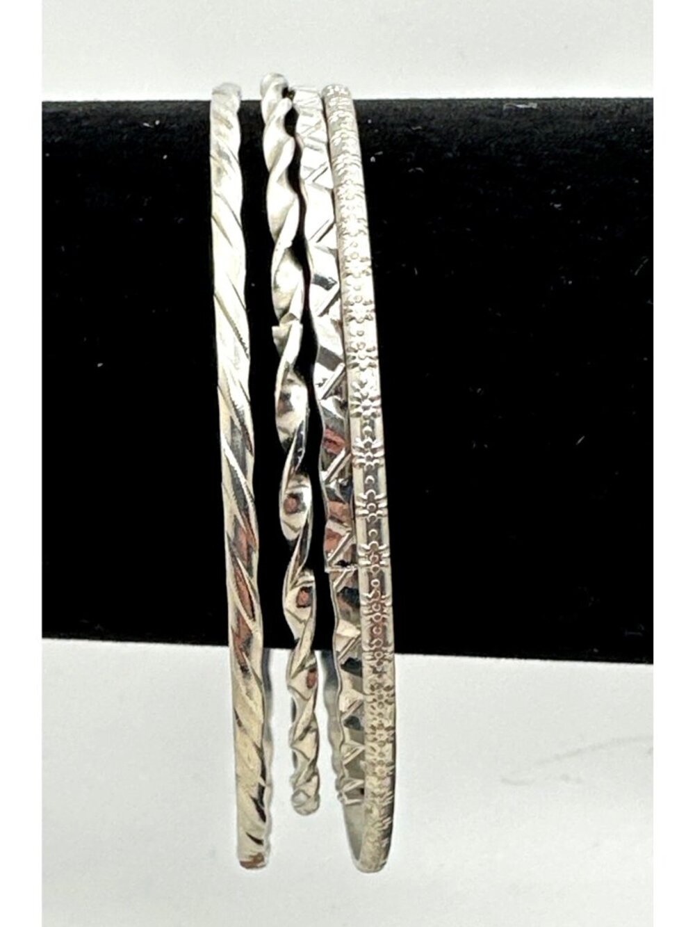 Thin Stackable Bangle Bracelets 4 Piece Boho Chic Textured Silver-Tone Light